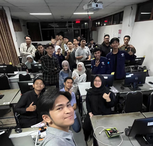 Main Member GDGoC Institute of Technology Sepuluh Nopember